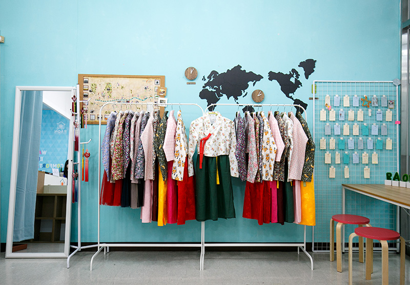 弘大入口站 RAON生活韩服租赁